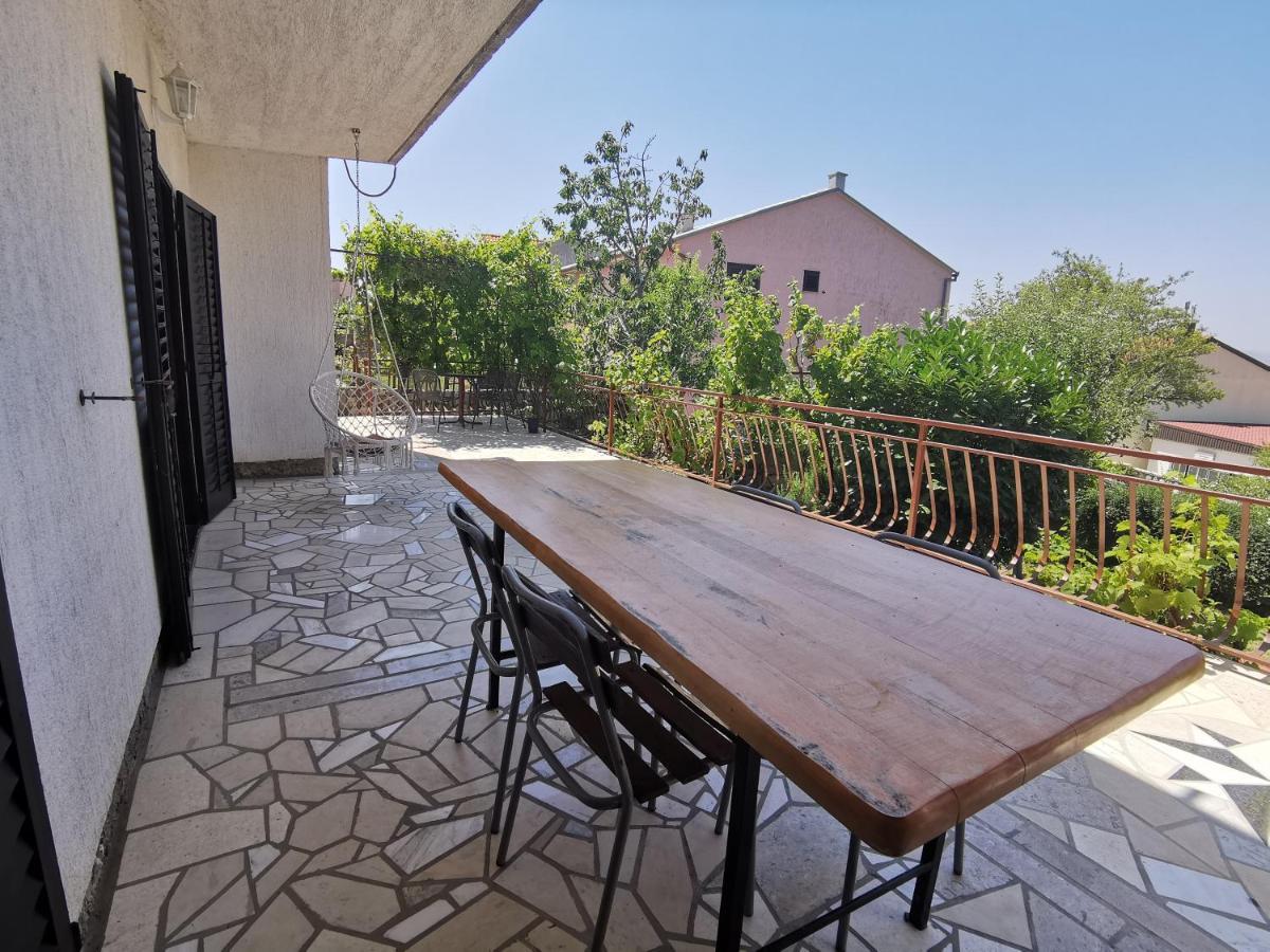 Deedee Apartment Сен Екстериор снимка