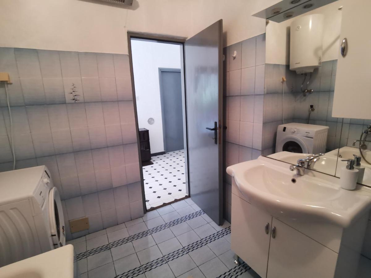 Deedee Apartment Сен Екстериор снимка